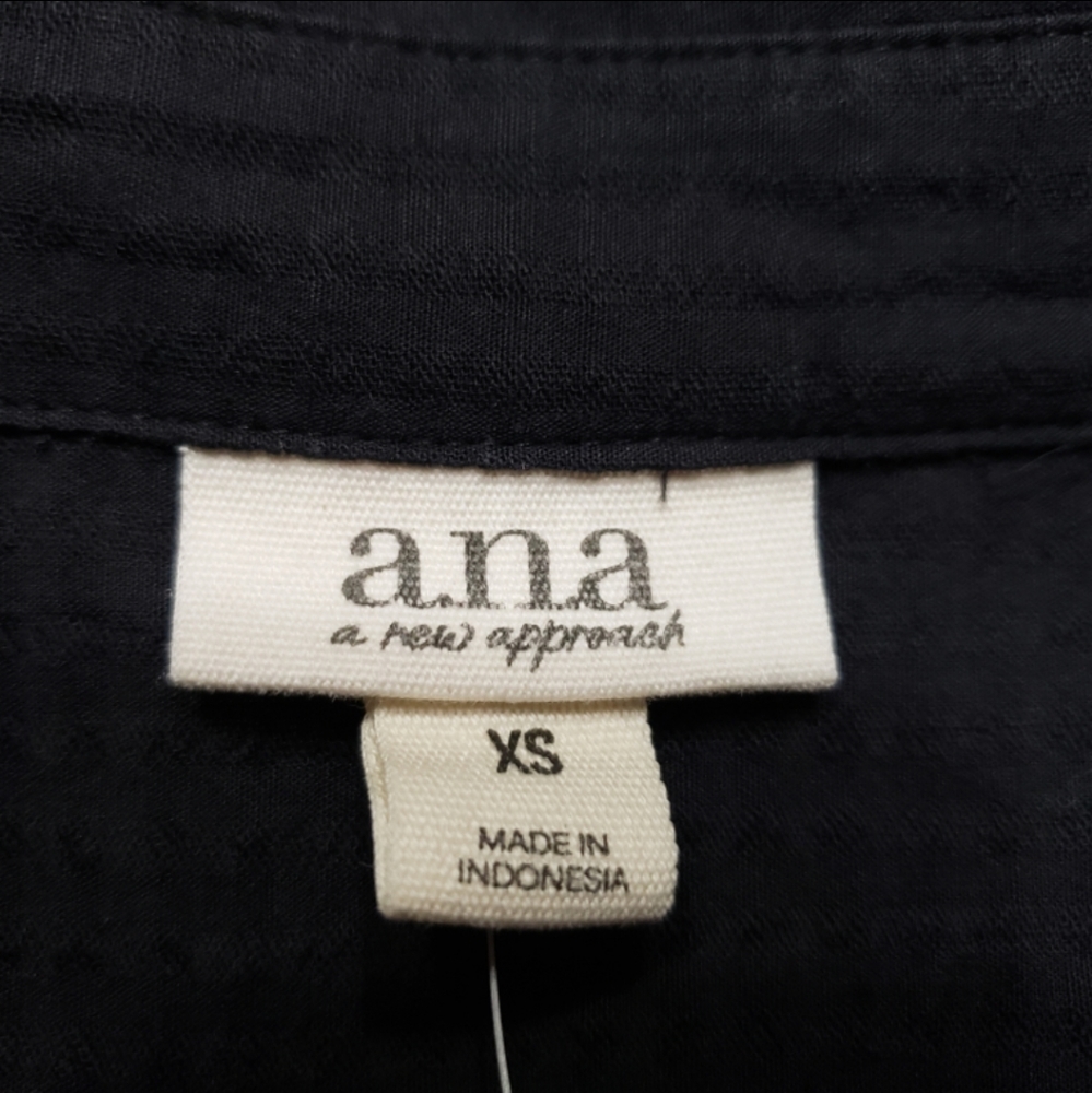 Ana XS Button Down Tie Front Top NWT - Picture 4 of 7